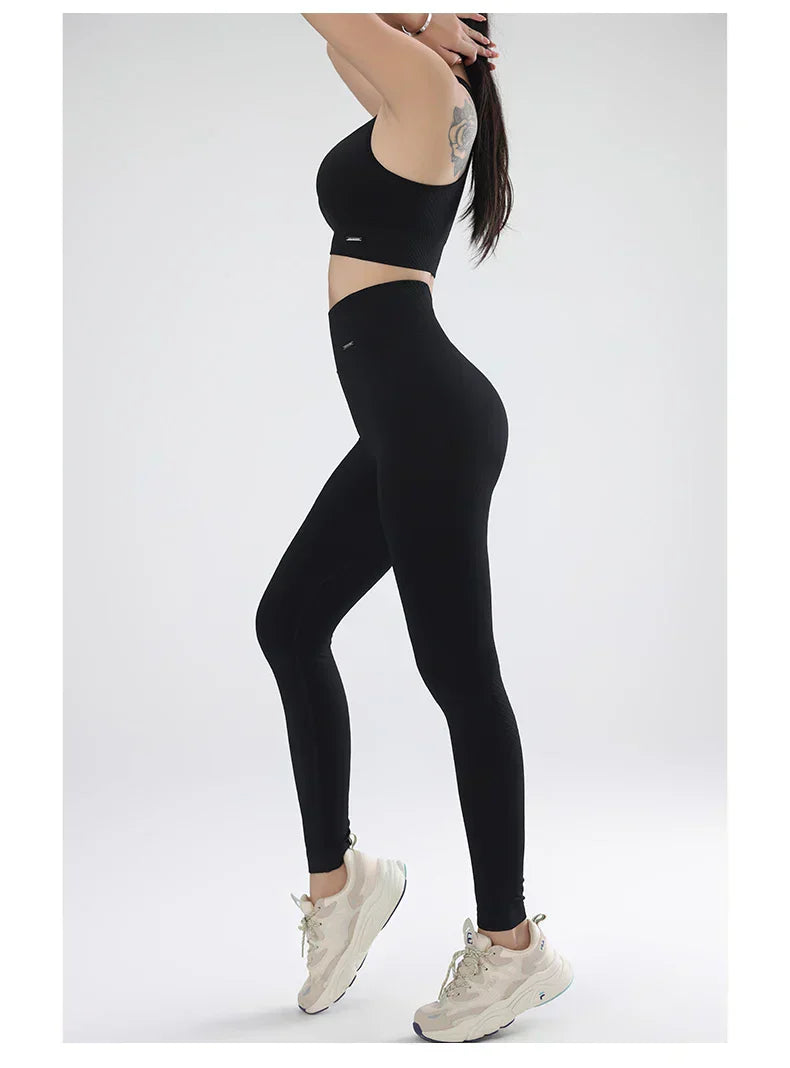 יובל- סט יוגה